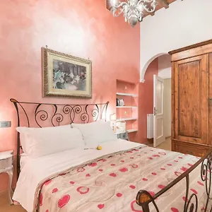  Apartment Ghibellina 22 Italy